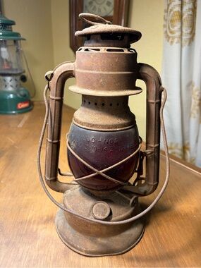 1926-1956 DIETZ NY Little Wizard Kerosene Lantern w/RED Glass LOC-NOB Globe
